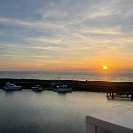 Apartment View Sea